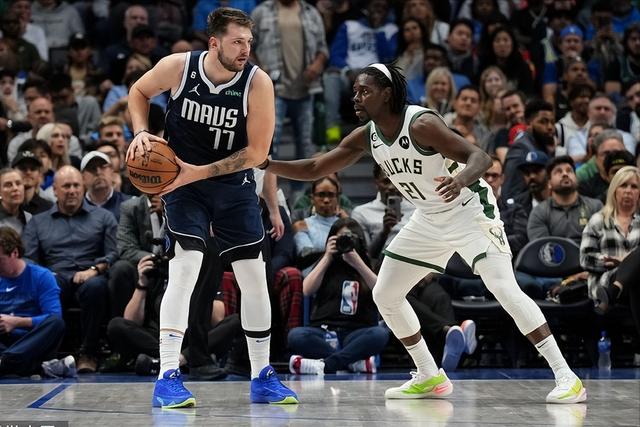 沃特斯40分广东胜山西 陈盈骏15+11广州胜福建