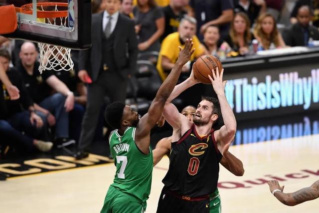 NBA年度最被高估球员：申京第一 戈贝尔第二